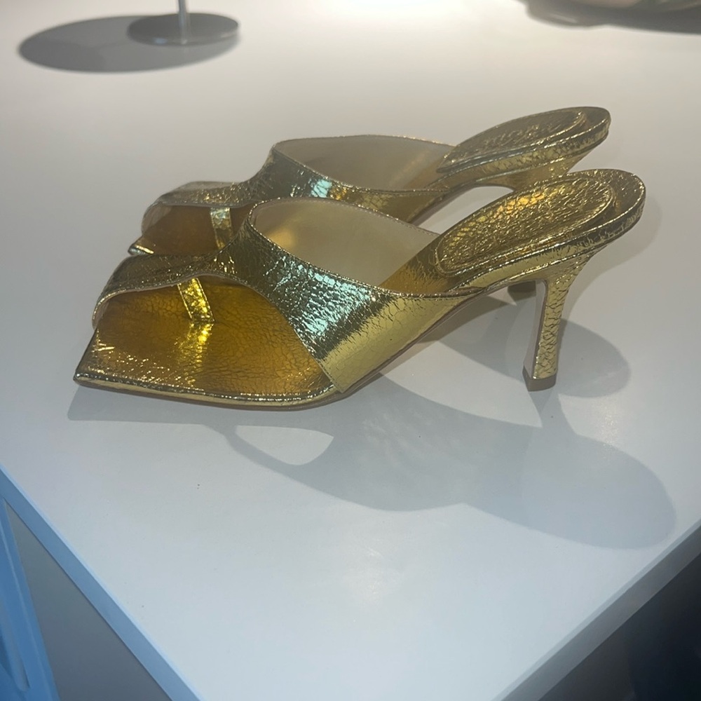 A.W.A.K.E Mode Asymmetric Mary Mule Gold